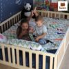 Giường ngủ trẻ em có rào chắn bệt sát sàn