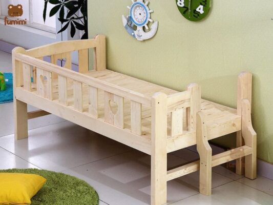 Thiết kế giường nên có bo góc và độ cao hợp lý